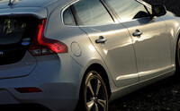 V40