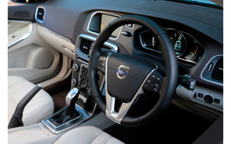 V40