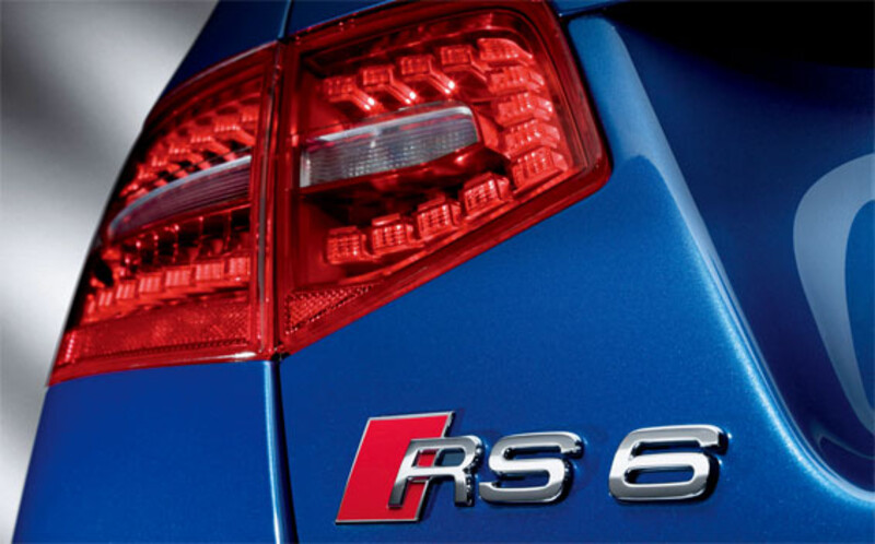 RS6 (セダン)