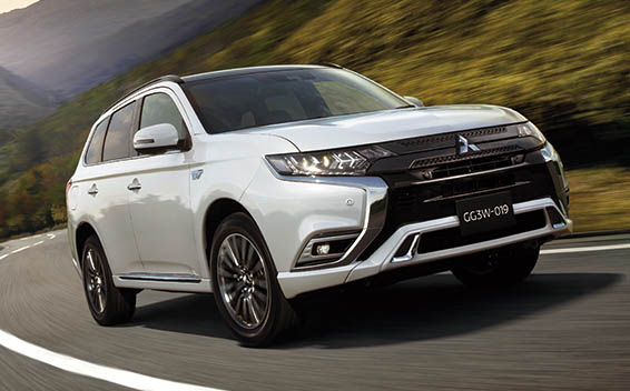 三菱 アウトランダーphev 価格 評価 グレード情報 Carview