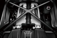 R8 （クーペ）