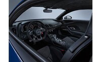 R8 （クーペ）