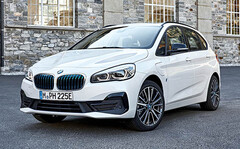 BMW 2シリーズ プラグインハイブリッド