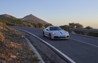 911