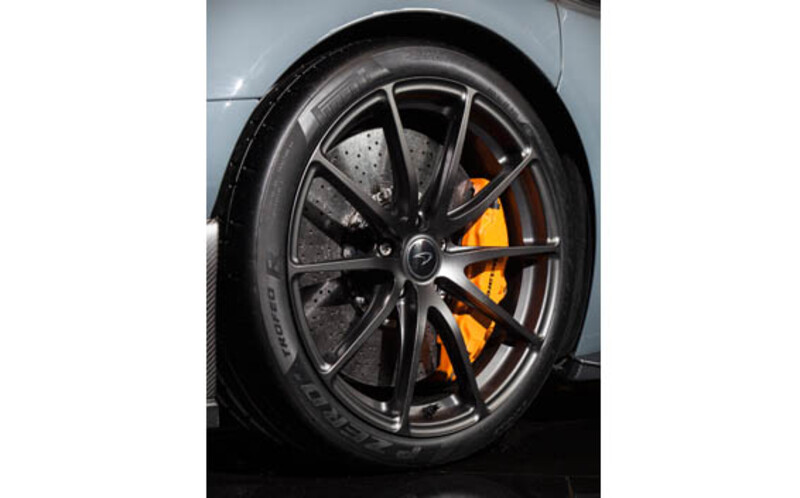 675LT