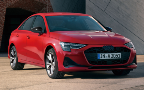 アウディ A3（セダン）