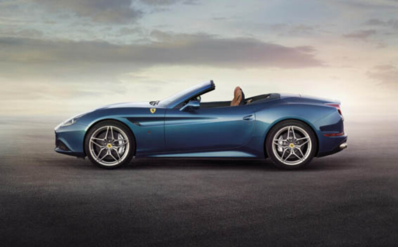 Ferrari California カタログ カリフォルニア（フェラーリ）のカタログ｜中古車なら