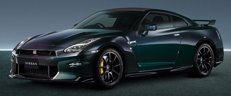 NISSAN GT-R