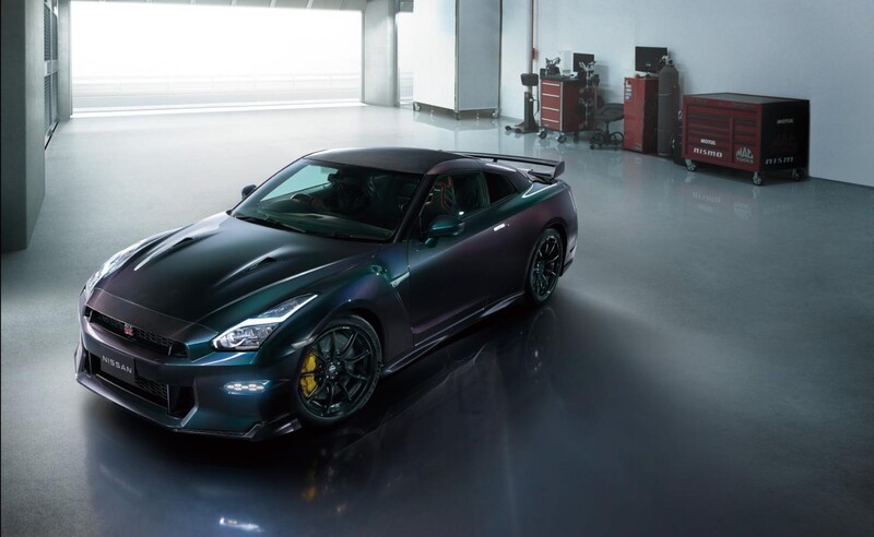 NISSAN GT-R