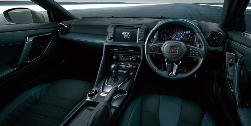 NISSAN GT-R