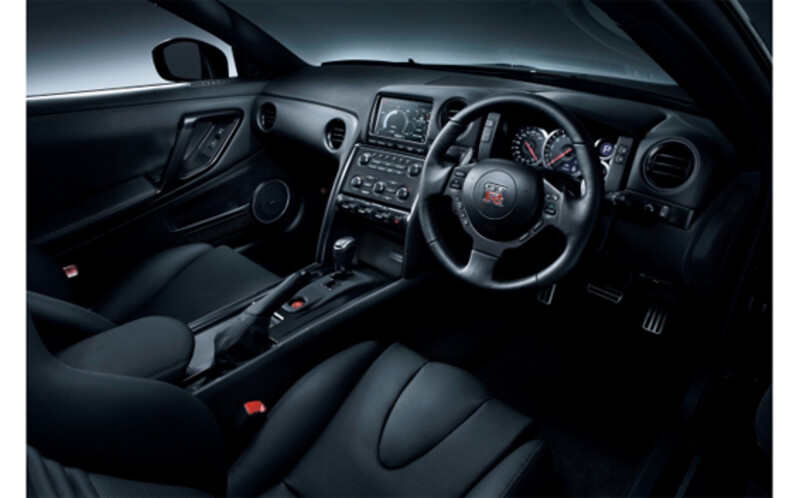 NISSAN GT-R