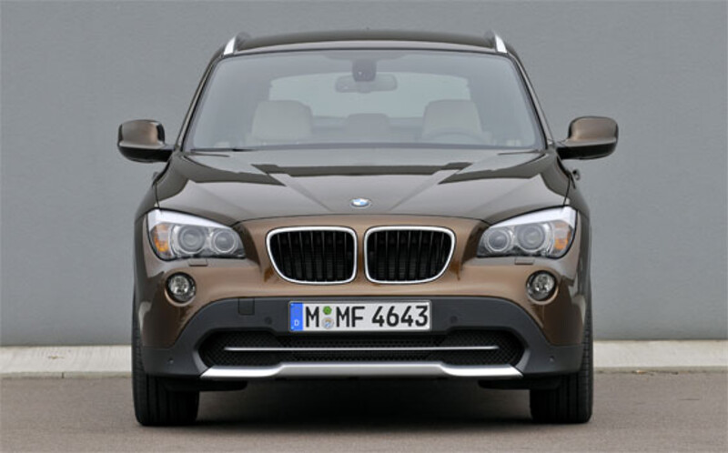 BMWX1 3L 最高級グレード サンルーフ 2010年 税月割り 暑い間値引中 BMWX1 3L 最高級グレード サンルーフ 2010年