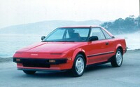 ゴ*ン様 トヨタ MR2 修理書 1984年6月発行　値下げ交渉可 ゴ*ン様 トヨタ MR2 修理書 1984年6月発行 値下げ交渉可 MR2