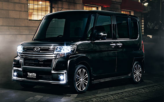 ダイハツ タントカスタム 16年11月モデル の新車情報 カタログ Carview