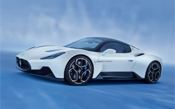 マセラティ MC20 新型・現行モデル
