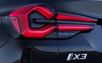 iX3