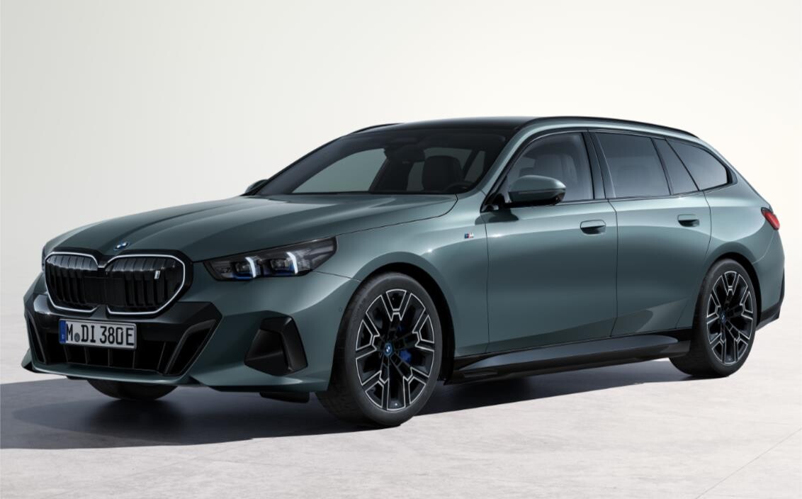 BMW i5 ツーリング 新型・現行モデル