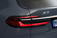 X7