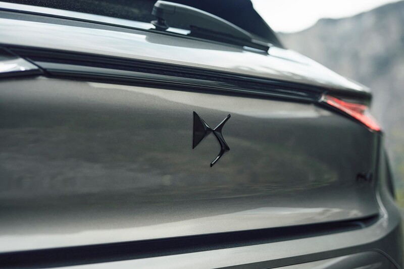 DS4 E-TENSE