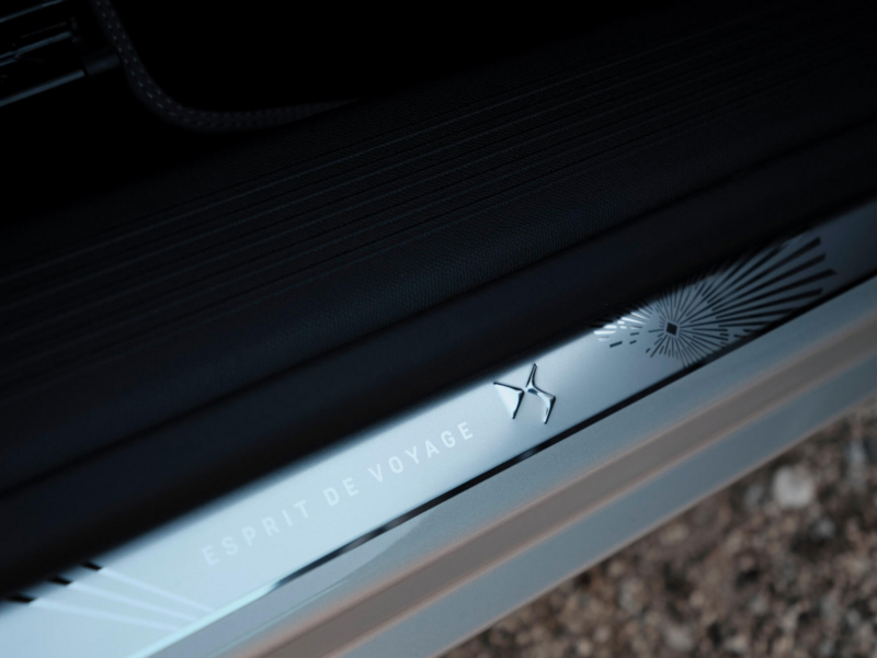 DS4 E-TENSE