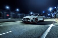 AMG GT 4ドアクーペ