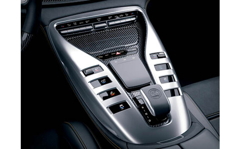 AMG GT 4ドアクーペ