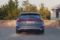 S6 アバント e-tron