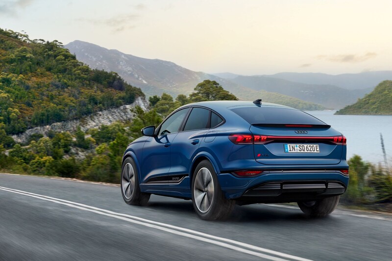 SQ6 スポーツバック e-tron