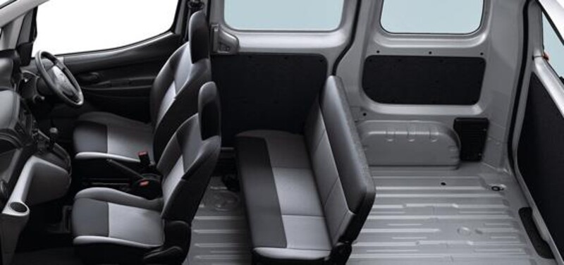 NV200バネットバン