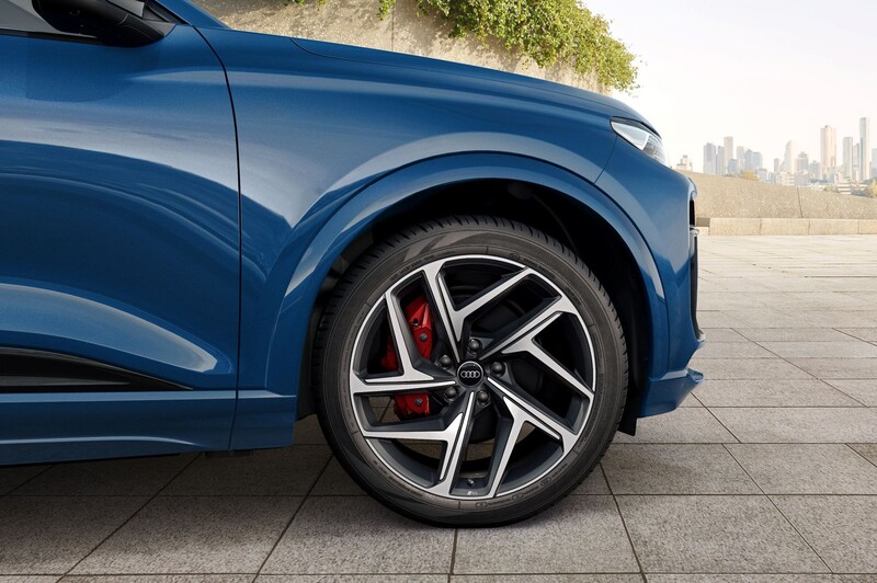 Q6 スポーツバック e-tron