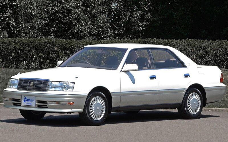 トヨタ クラウン　EIGHT カタログ クラウン（トヨタ）1995年8月〜1999年9月販売終了モデルの新車