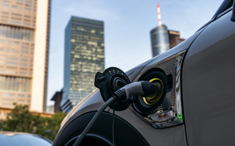 MINI Crossoverハイブリッド