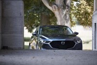 MAZDA3 セダン