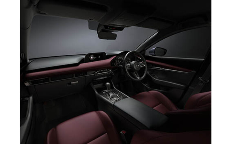 MAZDA3 ファストバック