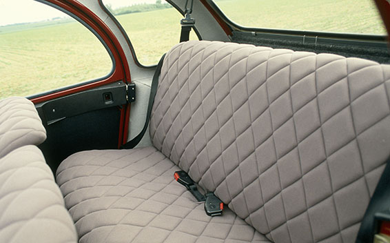 シトロエン 2cv 1981年7月モデル の新車情報 カタログ Carview
