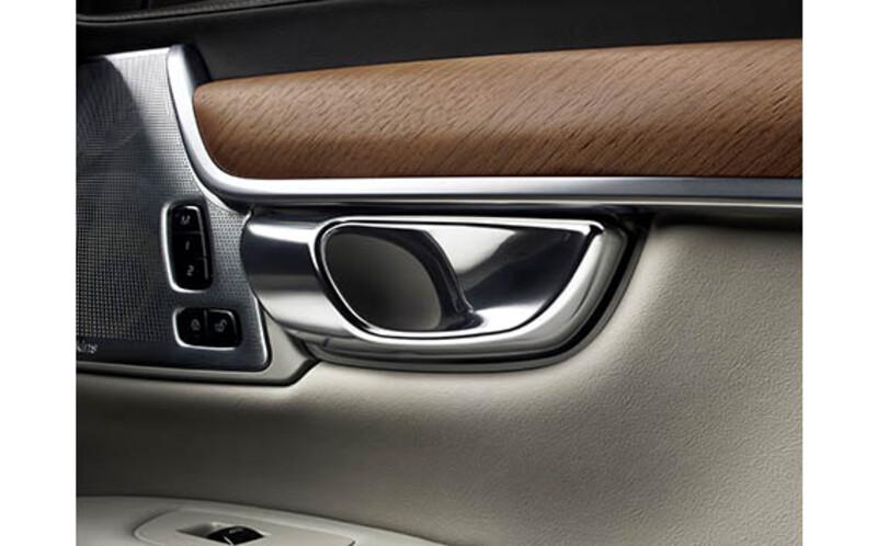 V90