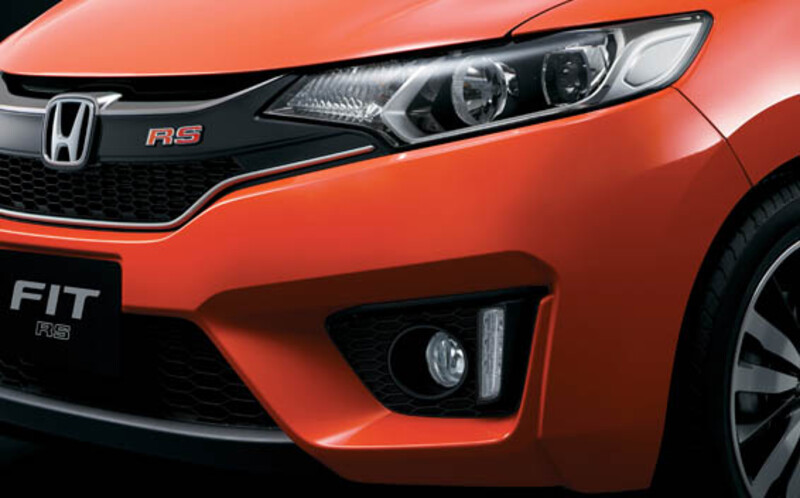 車のフィット2015年型 ホンダ フィットハイブリッド(2015年9月モデル) の新車情報