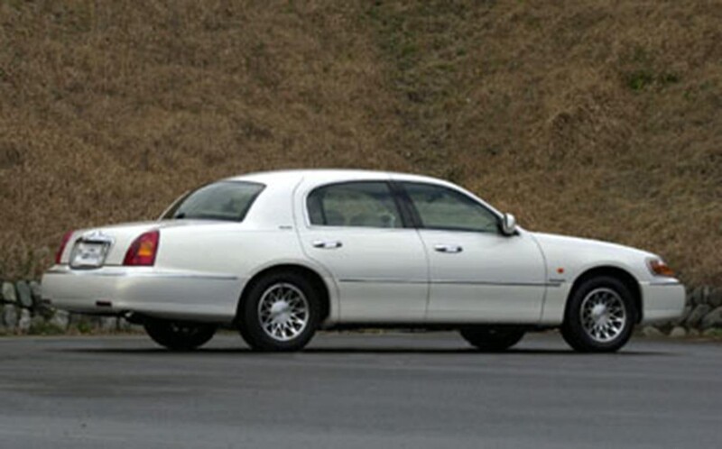 Premium X リンカーンタウンカー 新品 MK Miniatures 1/64 リンカーン タウンカー 1992 Lincoln