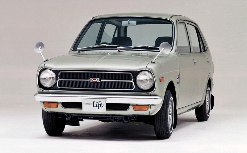 【1971年】初代 ホンダ ライフ 4ドア デラックス 大判カタログ 他 ホンダ ライフ(1971年5月モデル) の新車情報・カタログ - carview