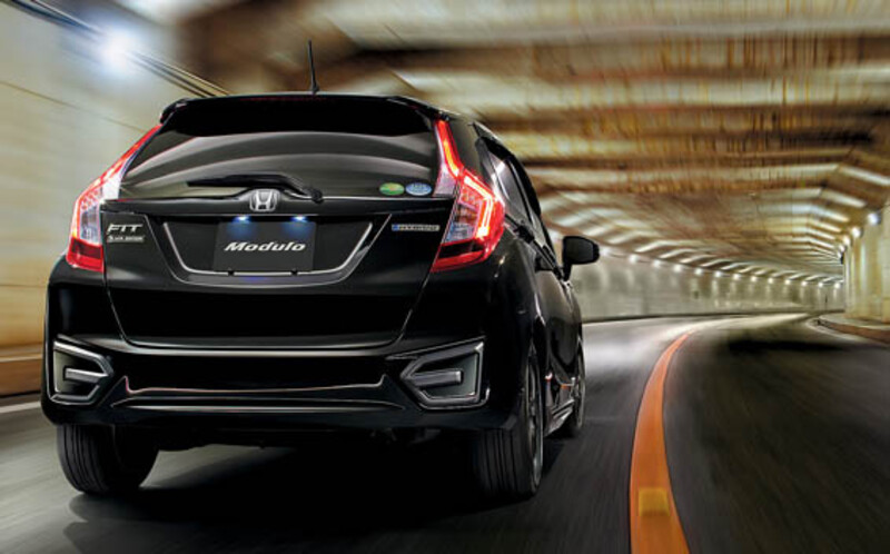 車のフィット2015年型 ホンダ フィットハイブリッド(2015年9月モデル) の新車情報