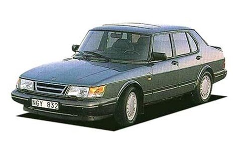 サーブ 900 セダン