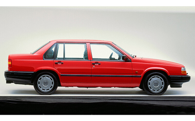 ボルボ 940 (セダン)(1990年10月モデル) の新車情報・カタログ