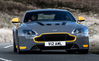 V12ヴァンテージ