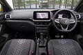 VWの小型SUV「Tクロス」が進化。国〇車の“ダサい安っぽい”が苦手な人向けベストアンサー