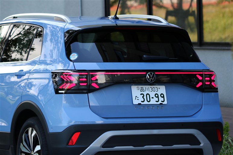 VWの小型SUV「Tクロス」が進化。国〇車の“ダサい安っぽい”が苦手な人向けベストアンサー