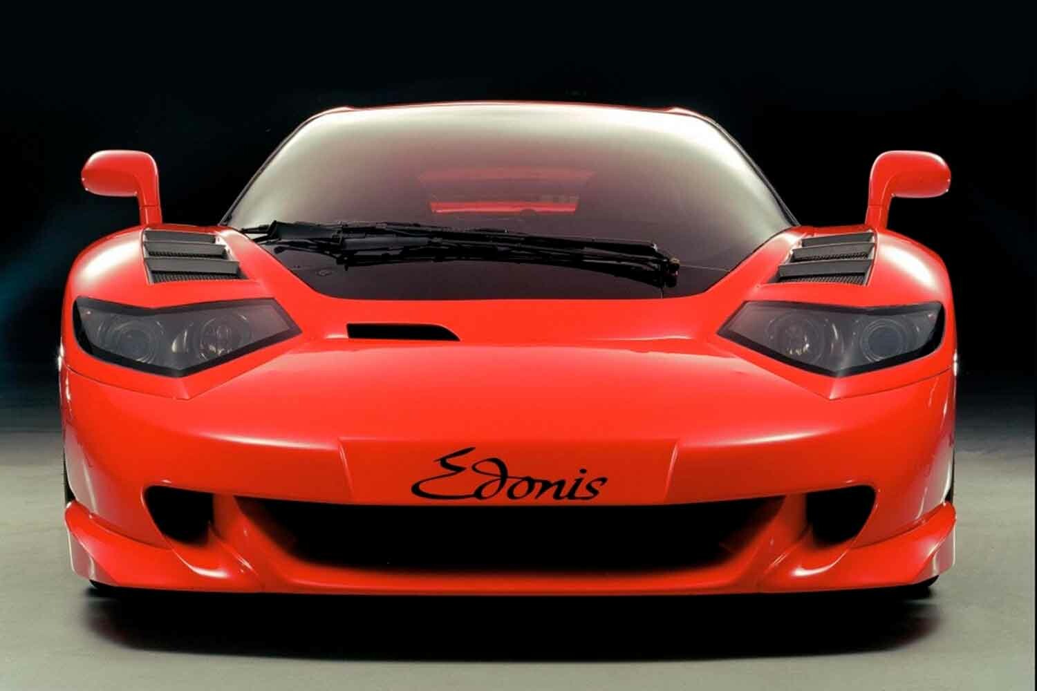 21世紀になって一番最初に登場したクルマ！　スーパーカー作りのオールスターが集って生まれた「エドニスV12」とは