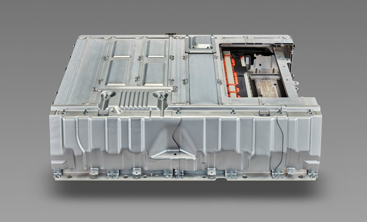 トヨタ、豊田自動織機：ハイブリッド車用の新型電池を共同開発