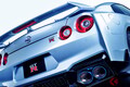 日産「GT-R」8月に生産終了！ “18年”の歴史に幕！ 夢の「国産スーパースポーツカー」再び消滅へ 最後の「伝説モデル」は販売店も羨む“超プレミア車”に！ どんな人が買ったのか