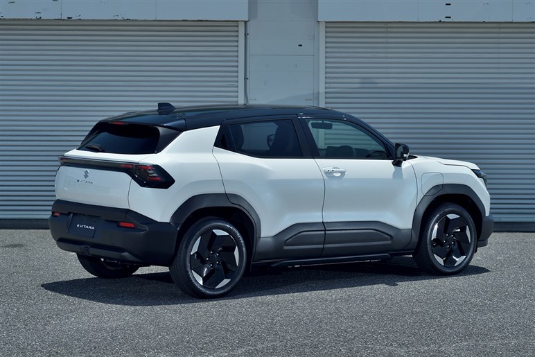 スズキ初のEV、新型「eビターラ」10月登場へ。気になる価格は400万円前半に？