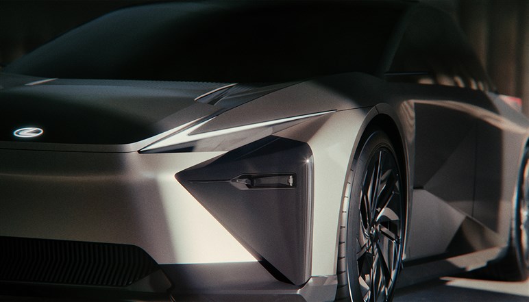 【終了じゃなかった】トヨタのV8エンジンが“存続”の新情報。背景に北米の変化と、レクサス「IS」の複雑すぎる“次期型”事情